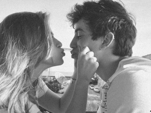 国产唯美情侣视频,国产唯美情侣视频中的甜蜜瞬间  第1张